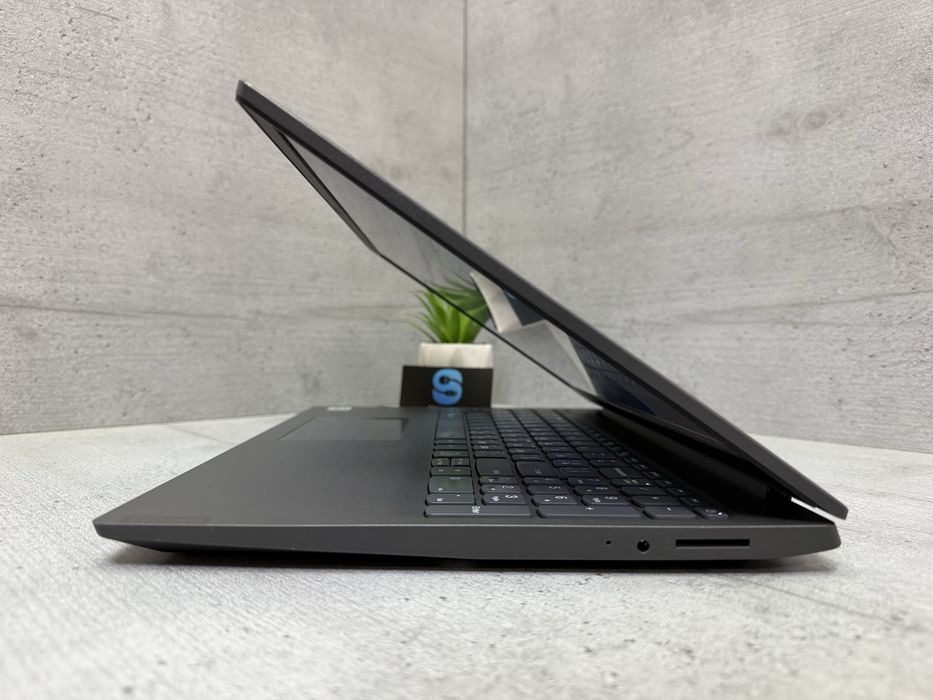 Стильний ноутбук Lenovo V15-iil/i5-1035G1/12gb ddr4/15.6" FullHD/240gb ssd