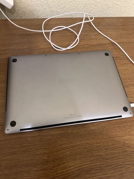 MacBook Pro 16 2019