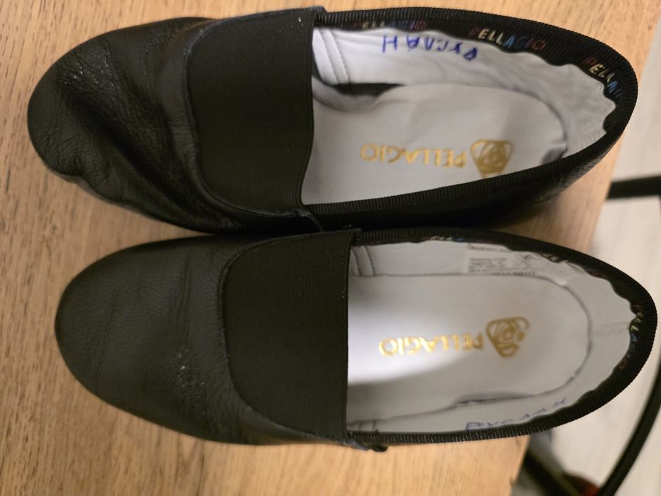 Чешки Pellagio чорні 32 розмір (20.5 см) майже нові
