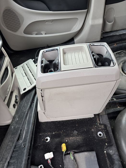 chrysler voyager dodge gran caravan  drzwi maska klapa silnik skrzynia