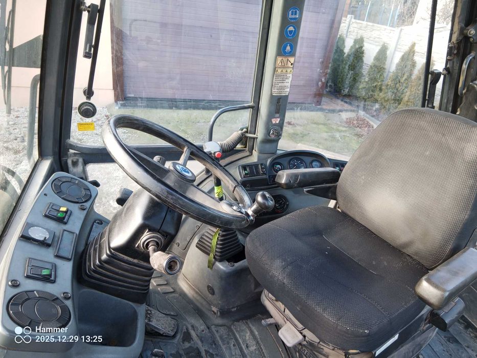 Koparko ładowarka New Holland nh75