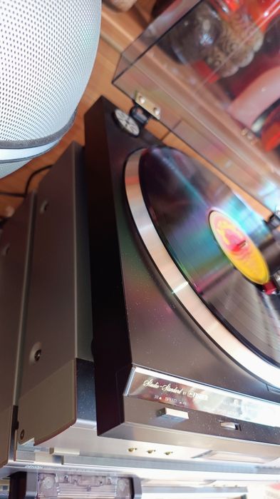 Gramofon FISHER studio-standart MT-274