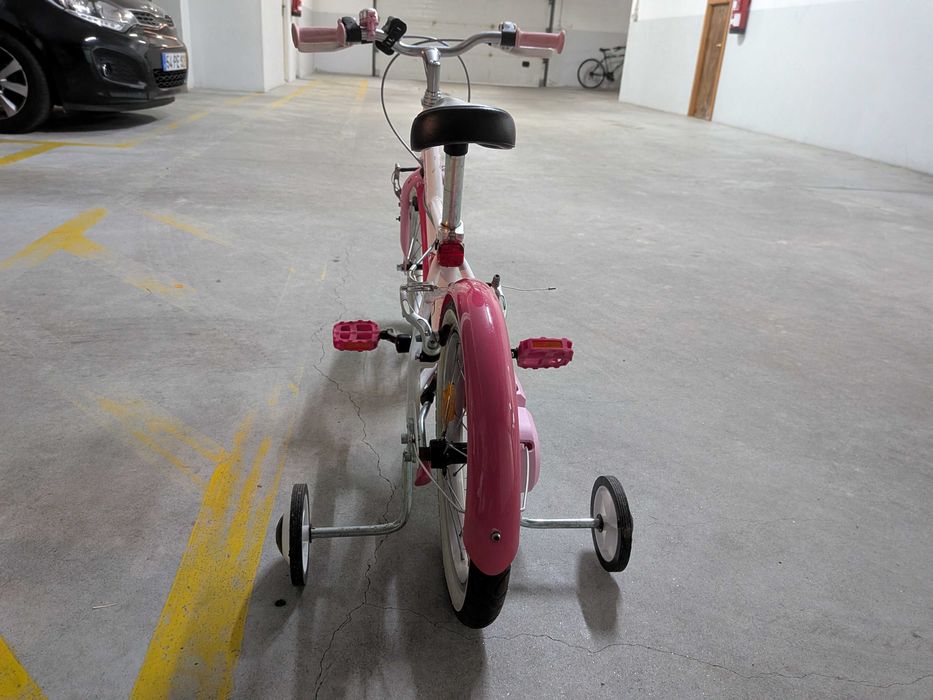 Bicicleta Criança Côr de Rosa