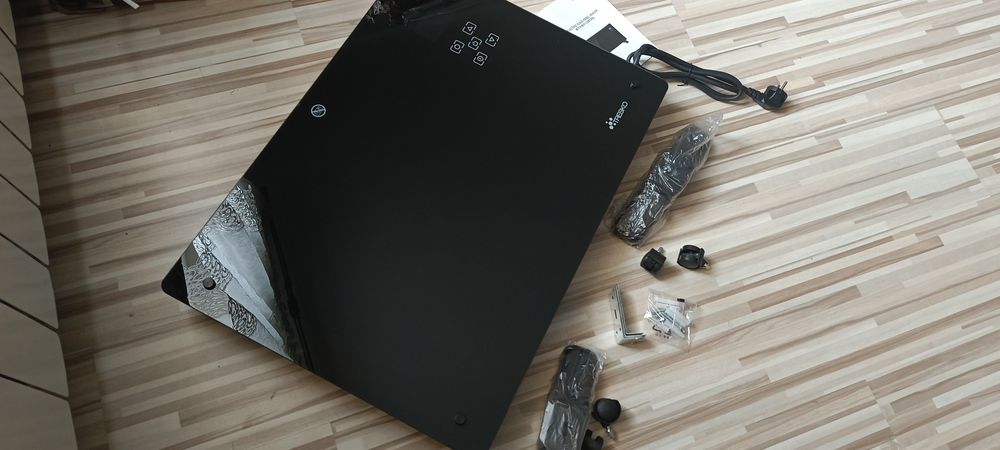 Grzejnik konwektorowy Tresko wifi 1500W nowy