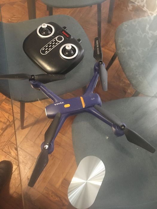 Drone marca  SYMA gps