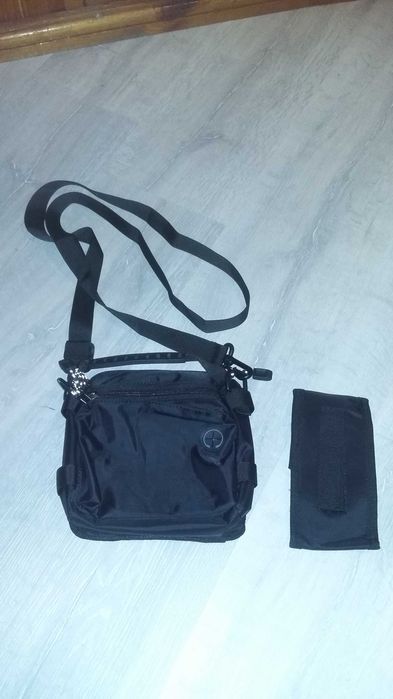 Mała saszetka torba na ramię listonoszka męska czarna 18x18cm