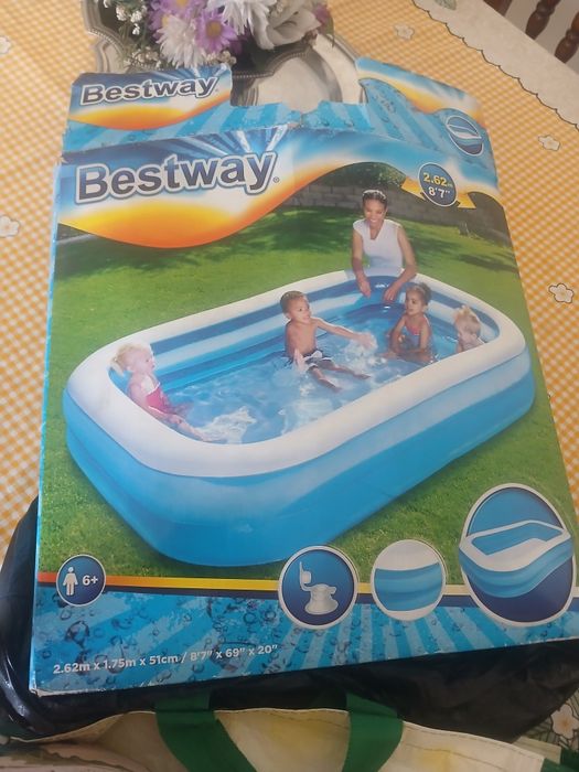 Piscina bestway usada mas em bom estado