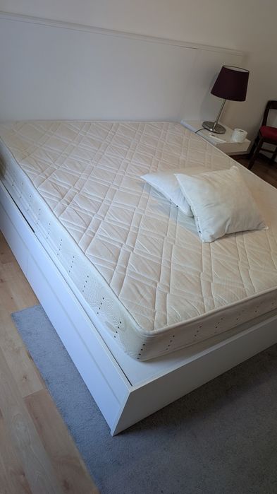 Cama de casal+ cabeceira+colchão