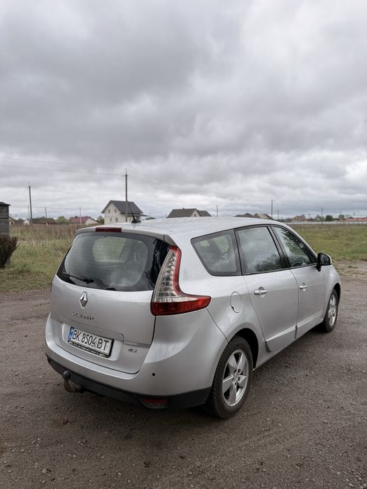 Продам Renault Scenic 2010