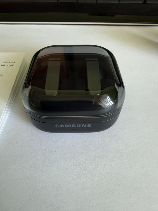 Samsung Galaxy Buds 4 sluchawki nowe