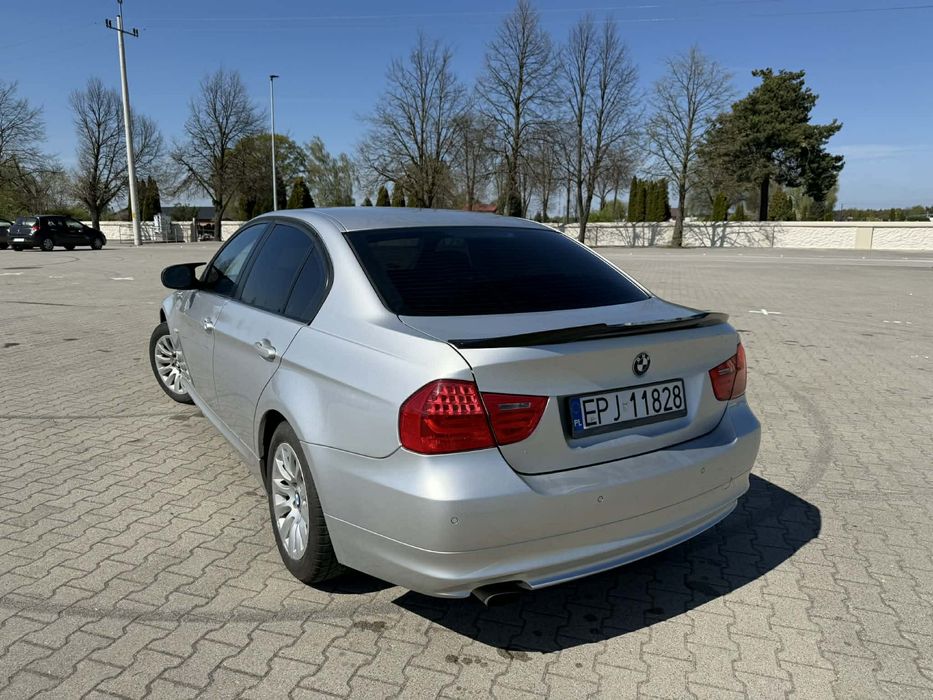 BMW E90 2.0D 143km