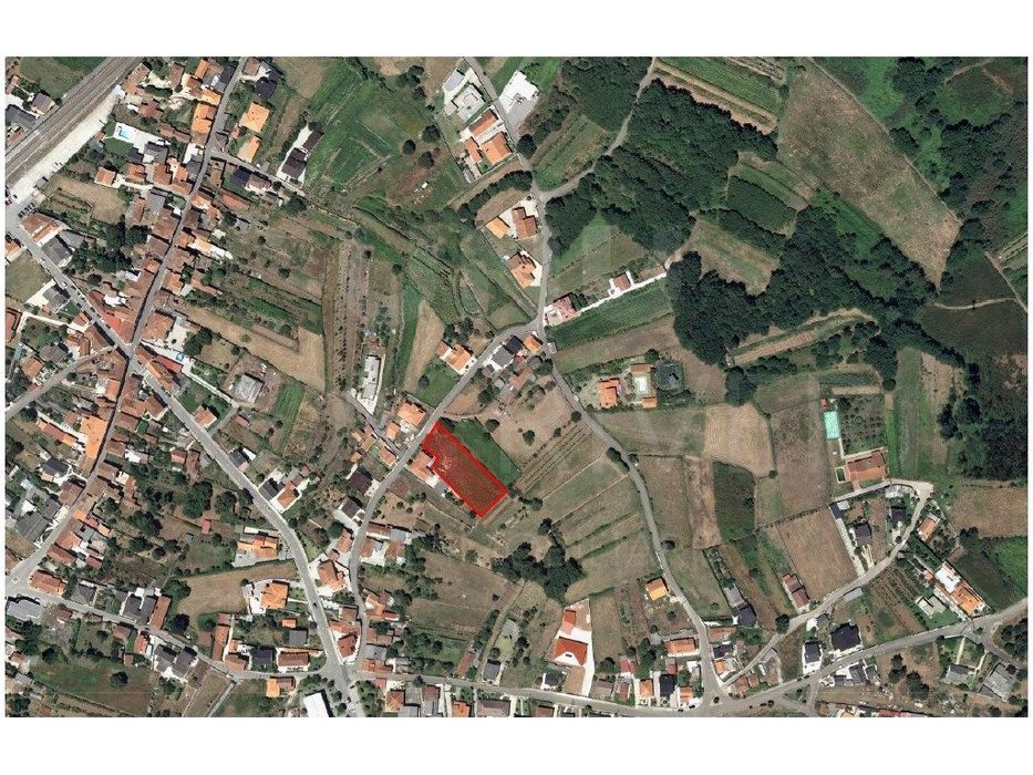 Terreno para venda em São Pedro da Torre, Valença — São Pedro da Torre, Viana do Castelo