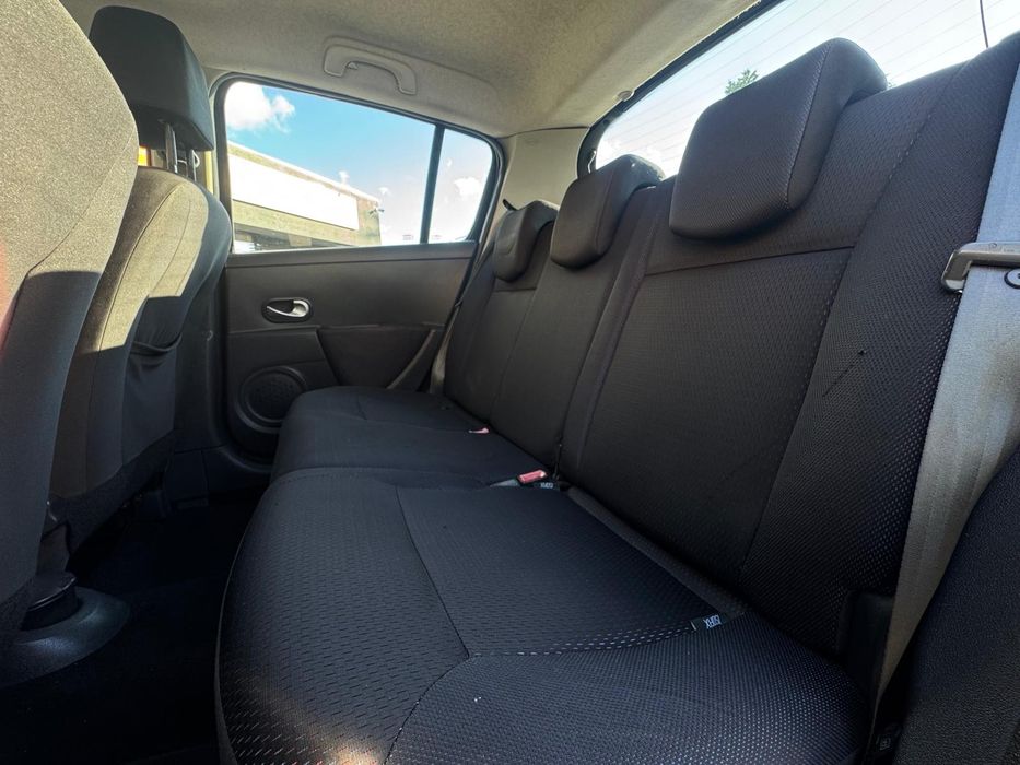 Renault Clio 1.2 16V Confort