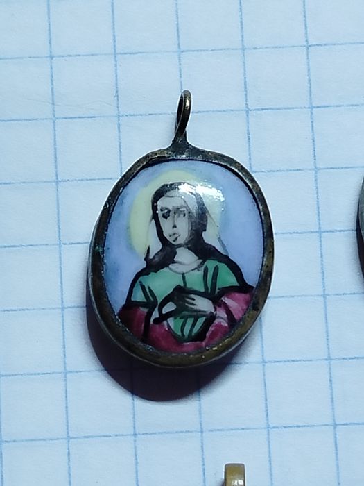 Ладанки.иконки "фініфть емаль"шкатулка.антікварні старовині .