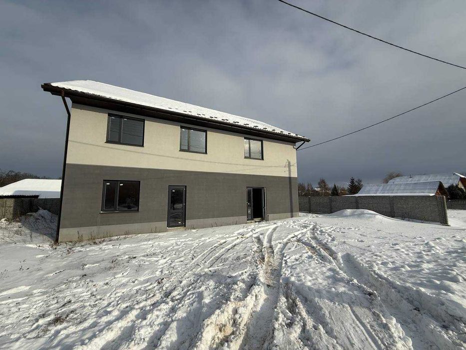 Продаж будинку в селі Іваниківка