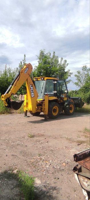 Продам экскаватор погрузчик JCB 4CX