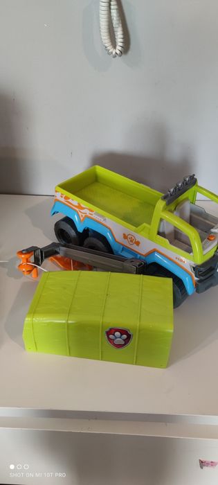 Ciężarówka z dżungli jungle auto samochód pojazd psi patrol