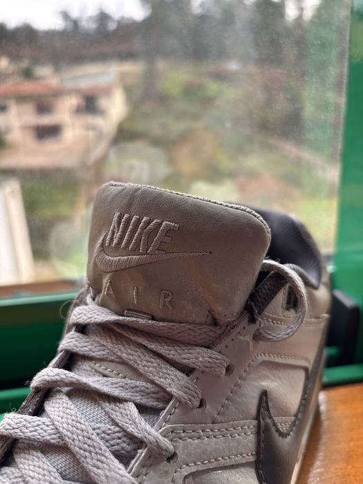 Nike Air Max Command Gris - 42