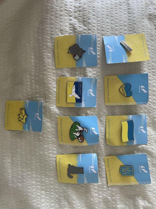 Значки, піни патріотичні