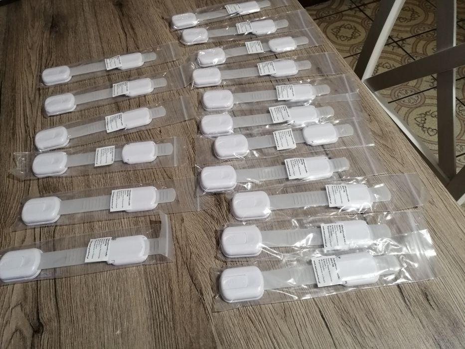 Zabezpieczenia szafki 17szt