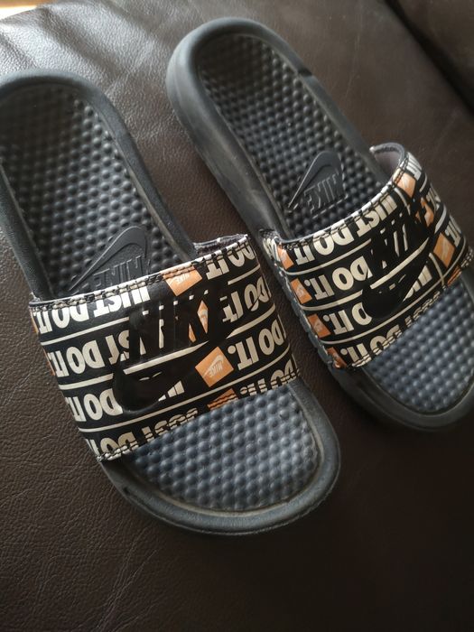 Klapki Nike rozm 37