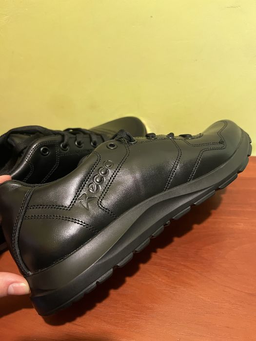 Кросівки шкіряні Ecco 43 розмір