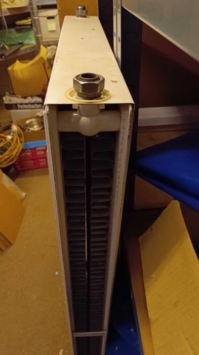 Grzejnik stalowy Diamond C22 600x1200 podłączenie boczne moc 2105W