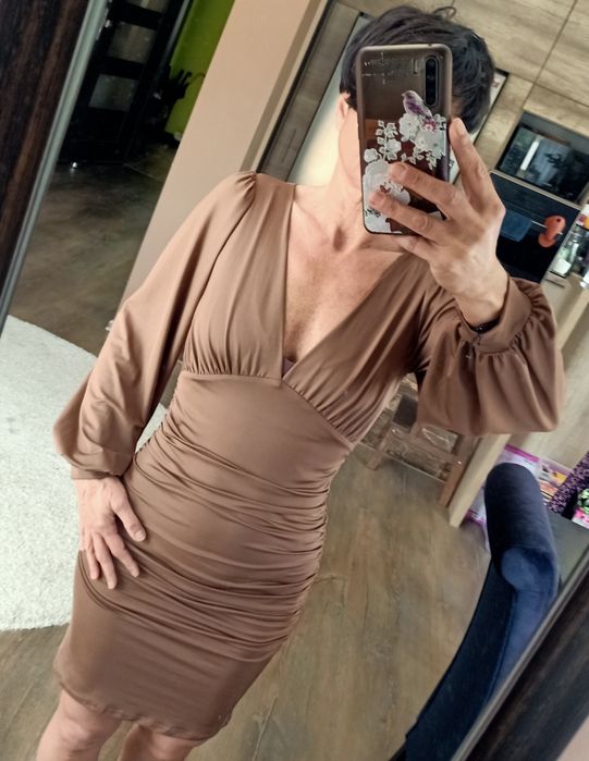 Sukienka czekolada roz L.