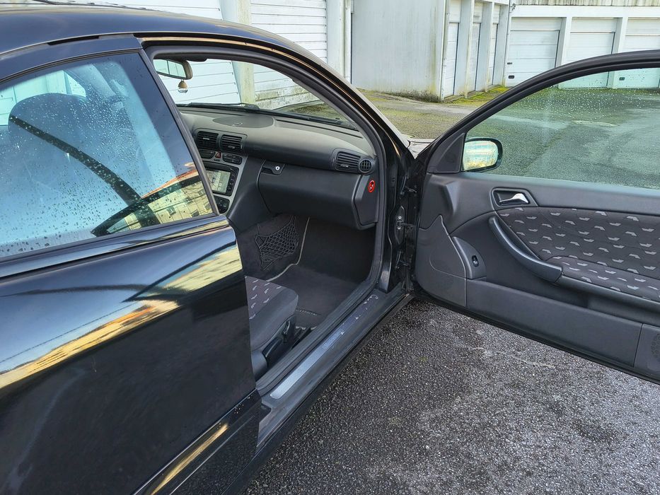 Mercedes-Benz C 220 CDI Sport Coupé Evolution 143cv