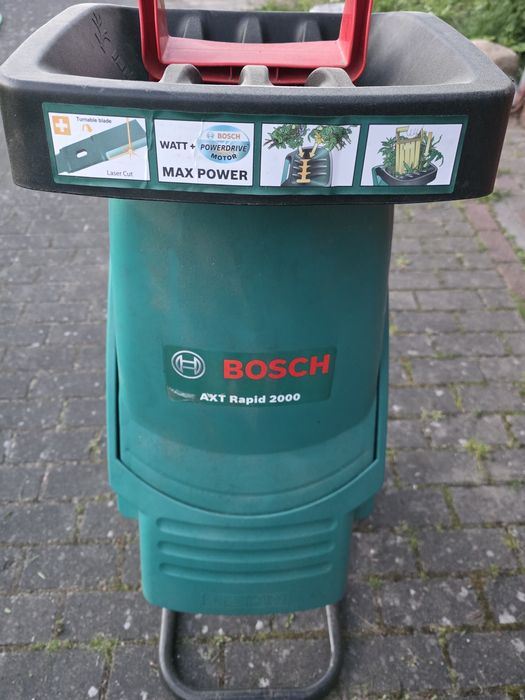 Bosch Maszna do rozdrabniania gałęzi rębak