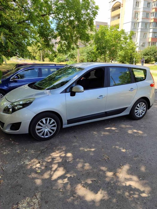 Терміновий продаж Renault Grand scenic