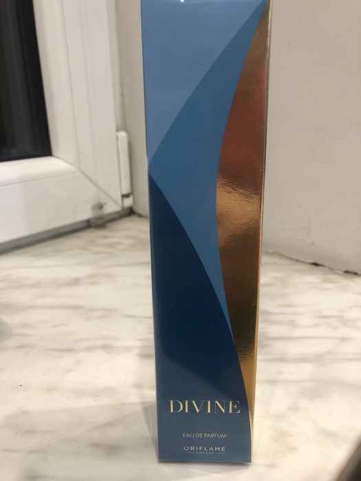 Perfumy Divine Oriflame