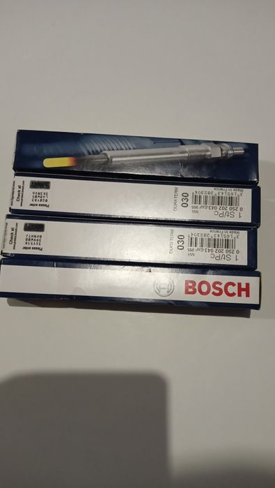 Sprzedam nowe świece żarowe 66szt.