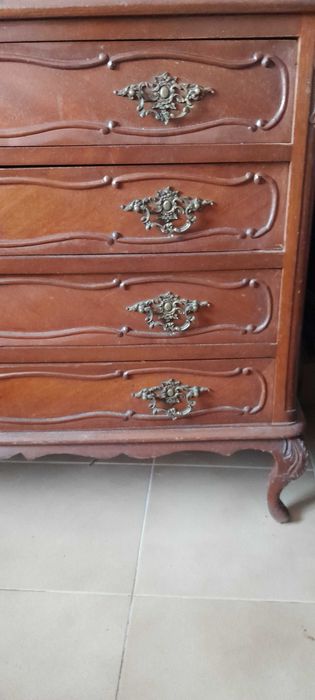 Comoda  mogno  para encerar ou pintar