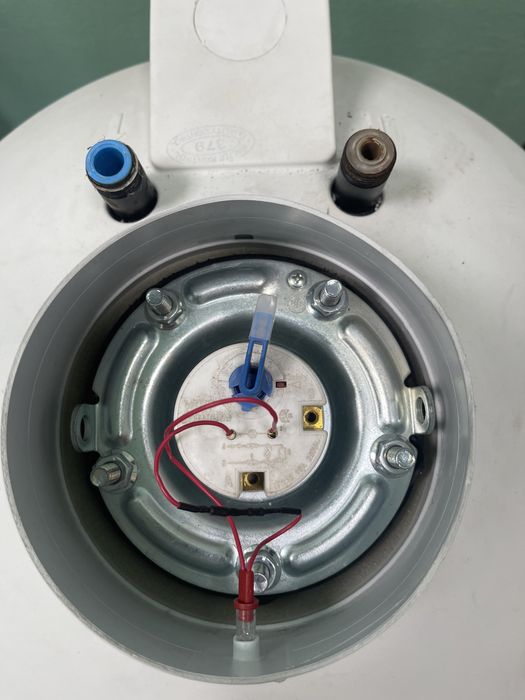 Бойлер горение 80 литров и 50литров