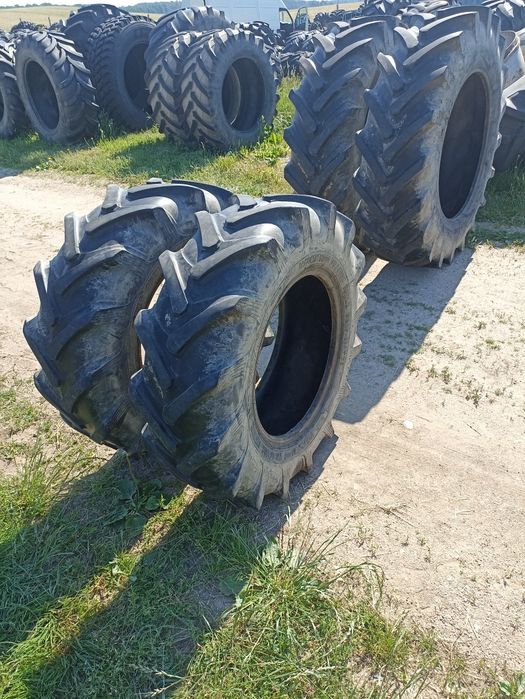 Komplet opon radialnych vredestein 16.9 R34 i 13.6 R24 (420/85) 340/85