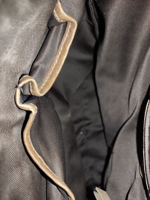 Mala pele cor bege escuro