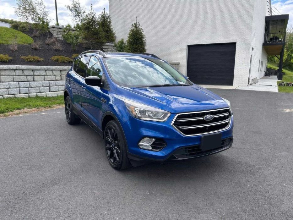 Ford Escape Se      2017