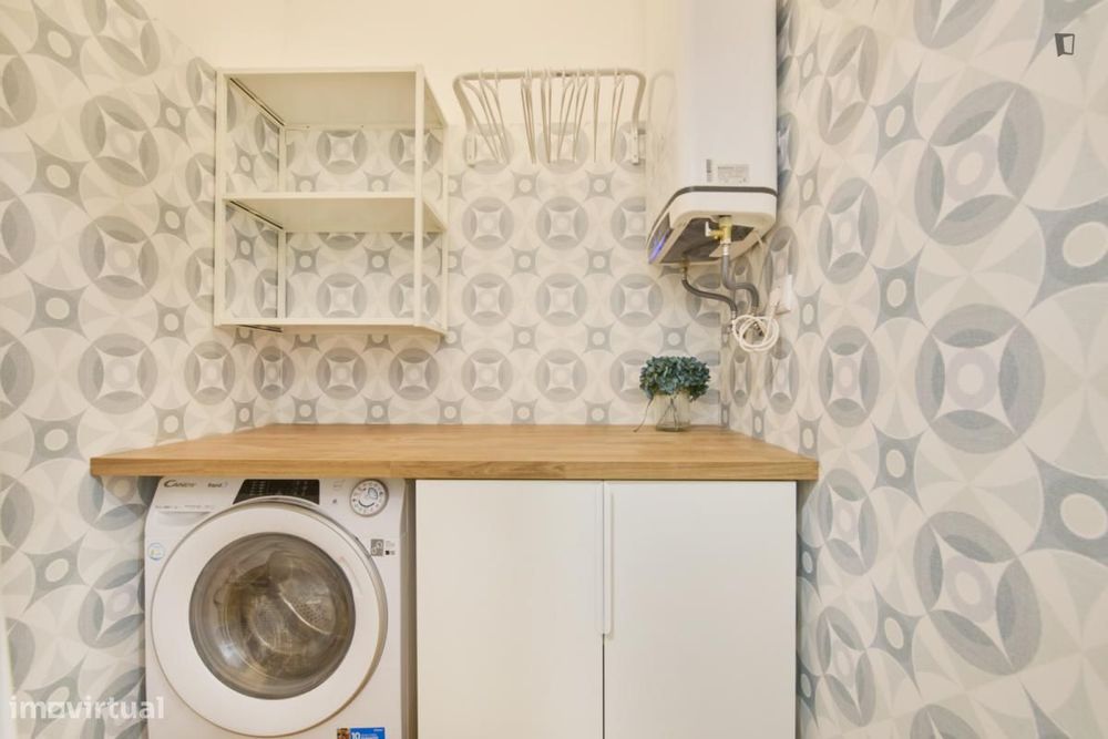 Quarto - localizado em Alameda Lisbon