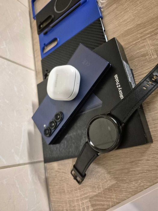 Zestaw Samsung z fold 6 512gb./watch 6 classic/buds 2fe.