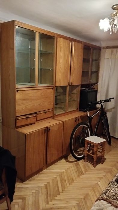 Продам старі меблі