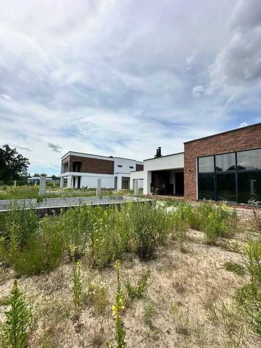 Будинок з ремонтом 207м2, 10 соток КМ, Стоянка - 330000уо