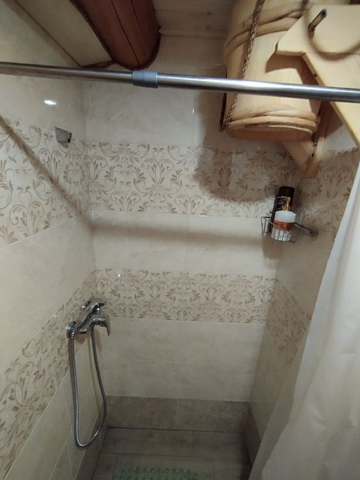 Відпочинок в Карпатах "ВИСОКИЙ БЕРЕГ "будинок, Чан,басейн,баня.