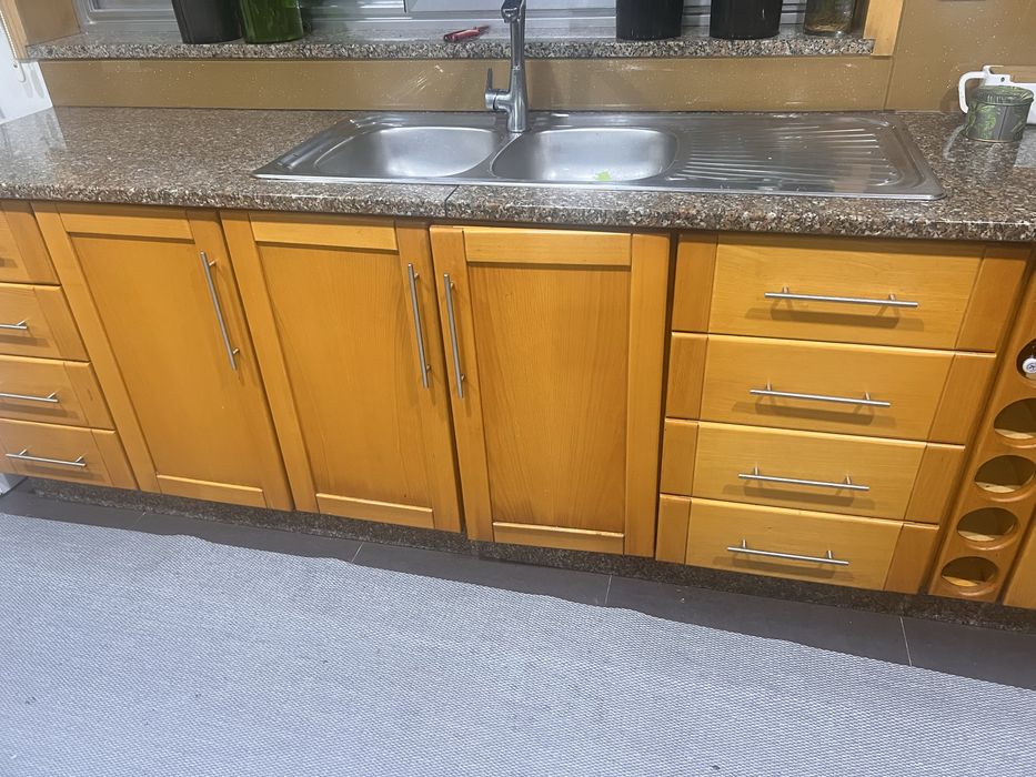 Móveis de cozinha e bancada