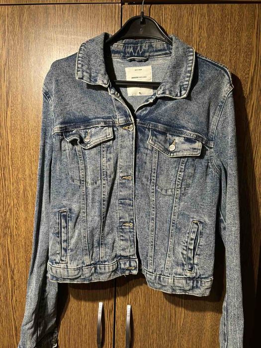 Продам джинсовую курточку