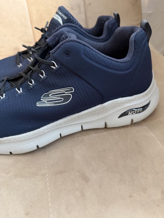 Meskie skechersy roz 42 wkl 28