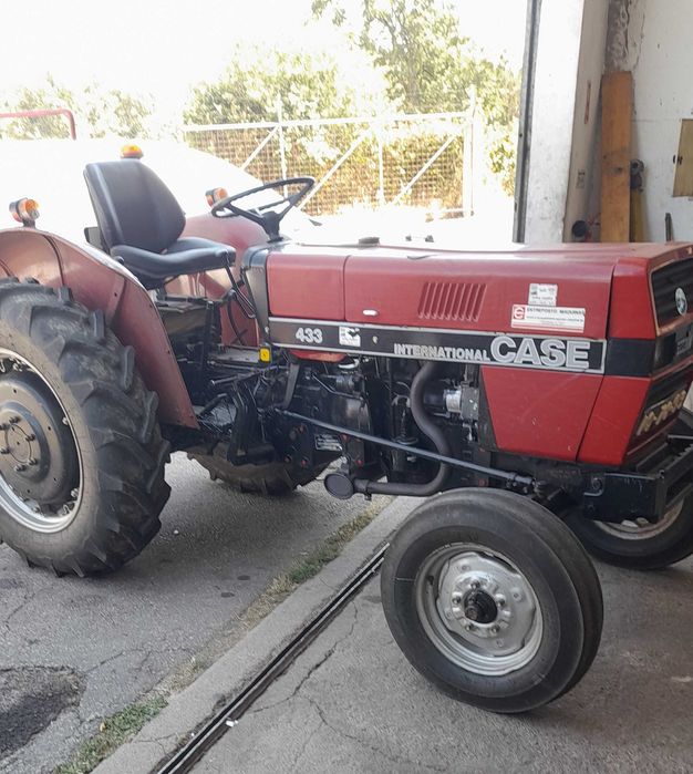 VENDE-SE TRATOR USADO CASE-INTERNATIONAL 433