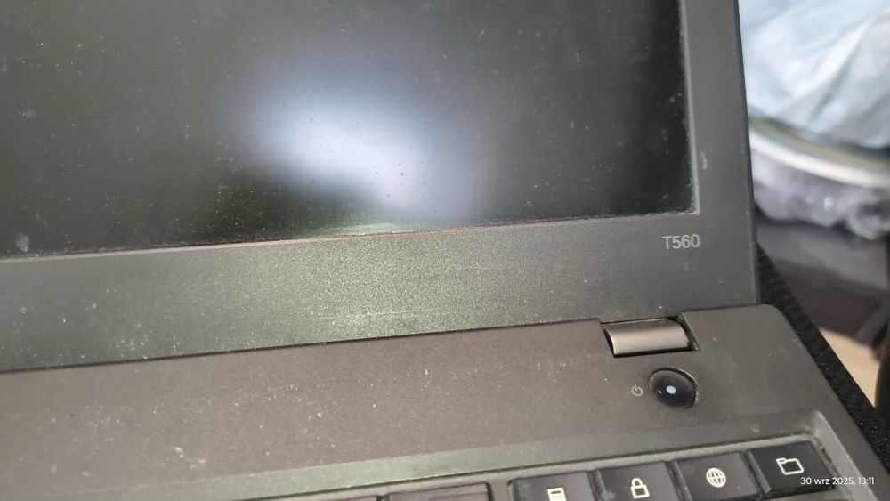 Laptop lenovo t560