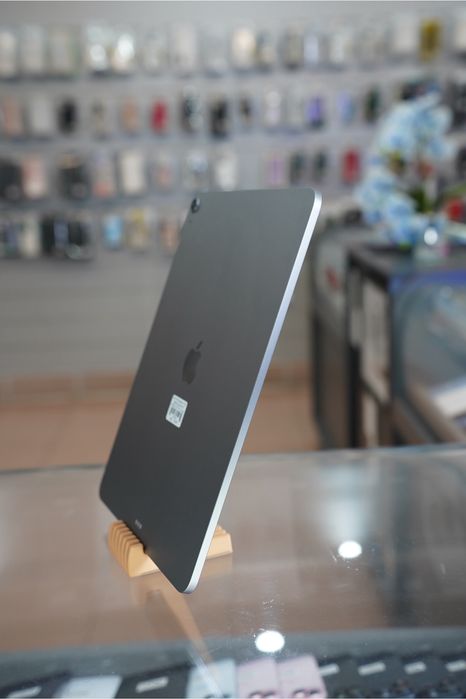 iPad Air 13” M3 256GB Space Wi-Fi Swap