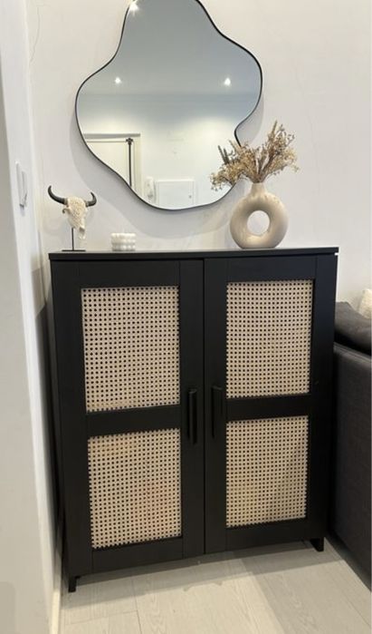 Conjunto de sala (mesa de refeições, aparador e móvel TV c/ rattan)